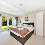Finest Retreats - Loxley House