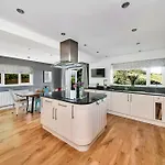 Finest Retreats - Loxley House