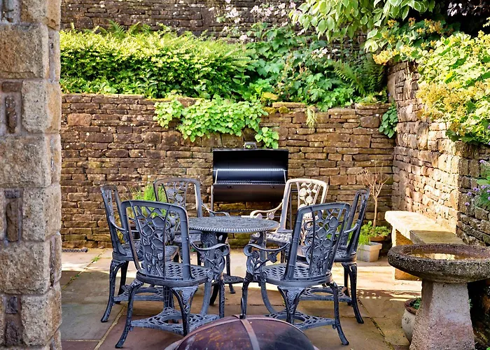 Finest Retreats - Loxley House